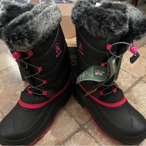 Size 6 Kamik Winter Boots- NWT